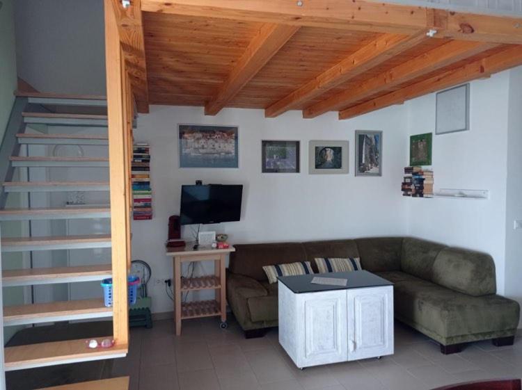 Apartment Lavanda Мандре Экстерьер фото